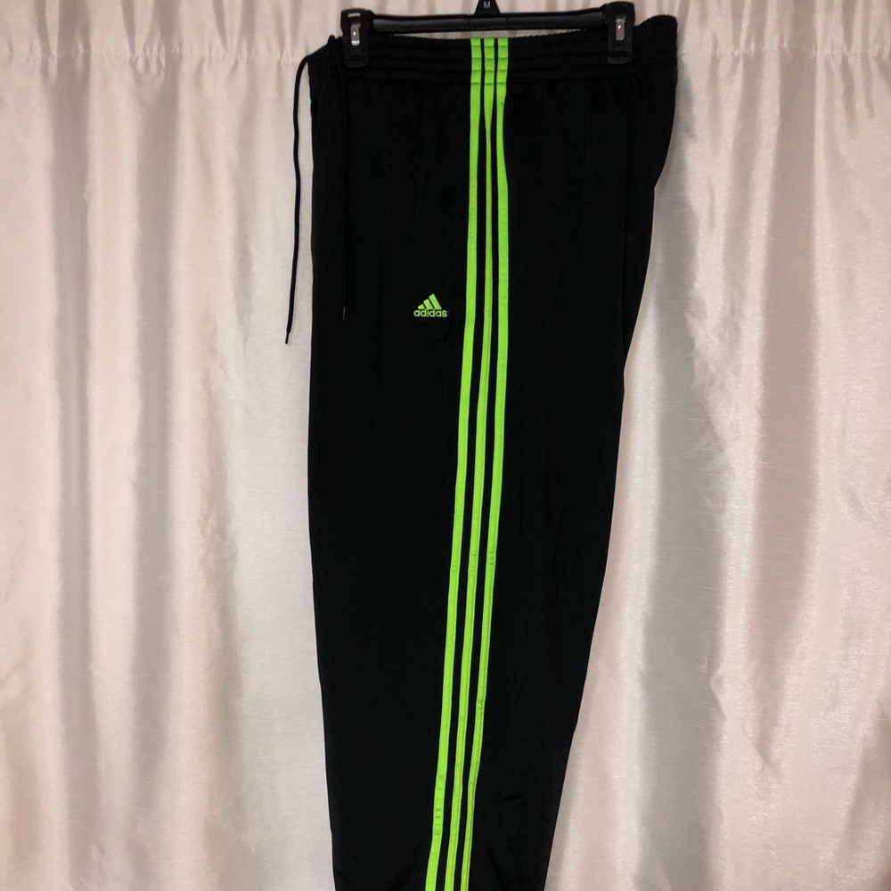 Adidas “Three stripe” Jogger